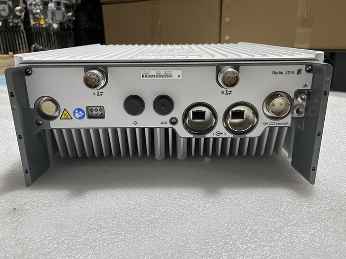 ERICSSON 2219 B3 KRC 161 619/1 Radio Unit
